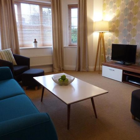 St Raphael House, City Centre Charming Apartments Basingstoke Eksteriør bilde
